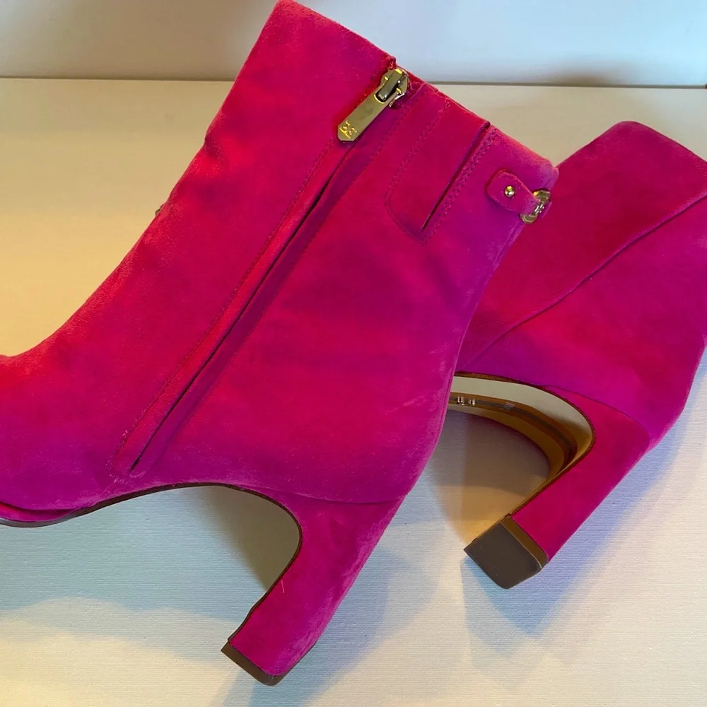 NIB SAM EDELMAN IRIE SQUARE TOE BRIGHT DAHLIA SUEDE ANKLE BOOTIE WOMENS 8.5 WIDE - Picture 10 of 15